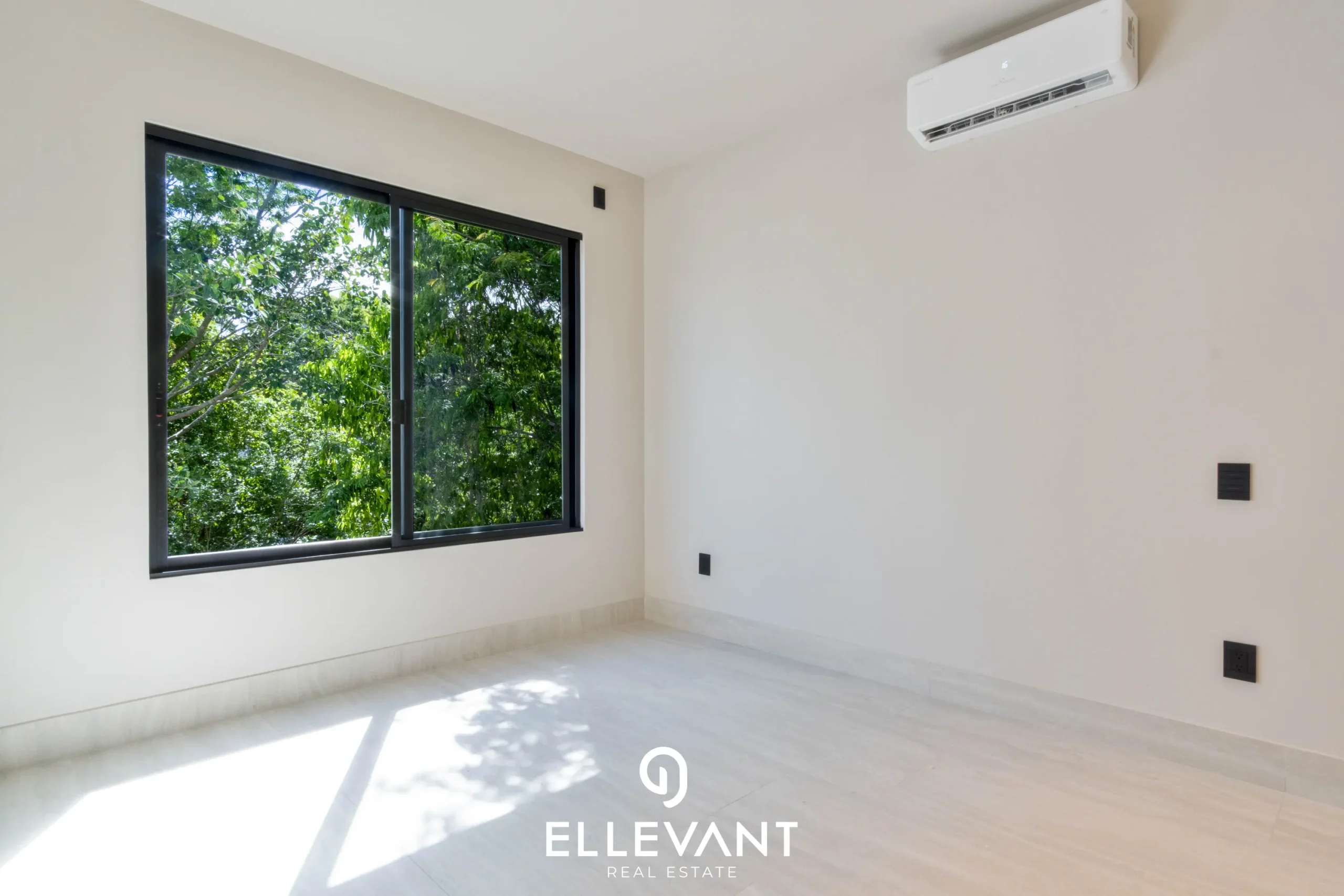 Ellevant Hudson-17